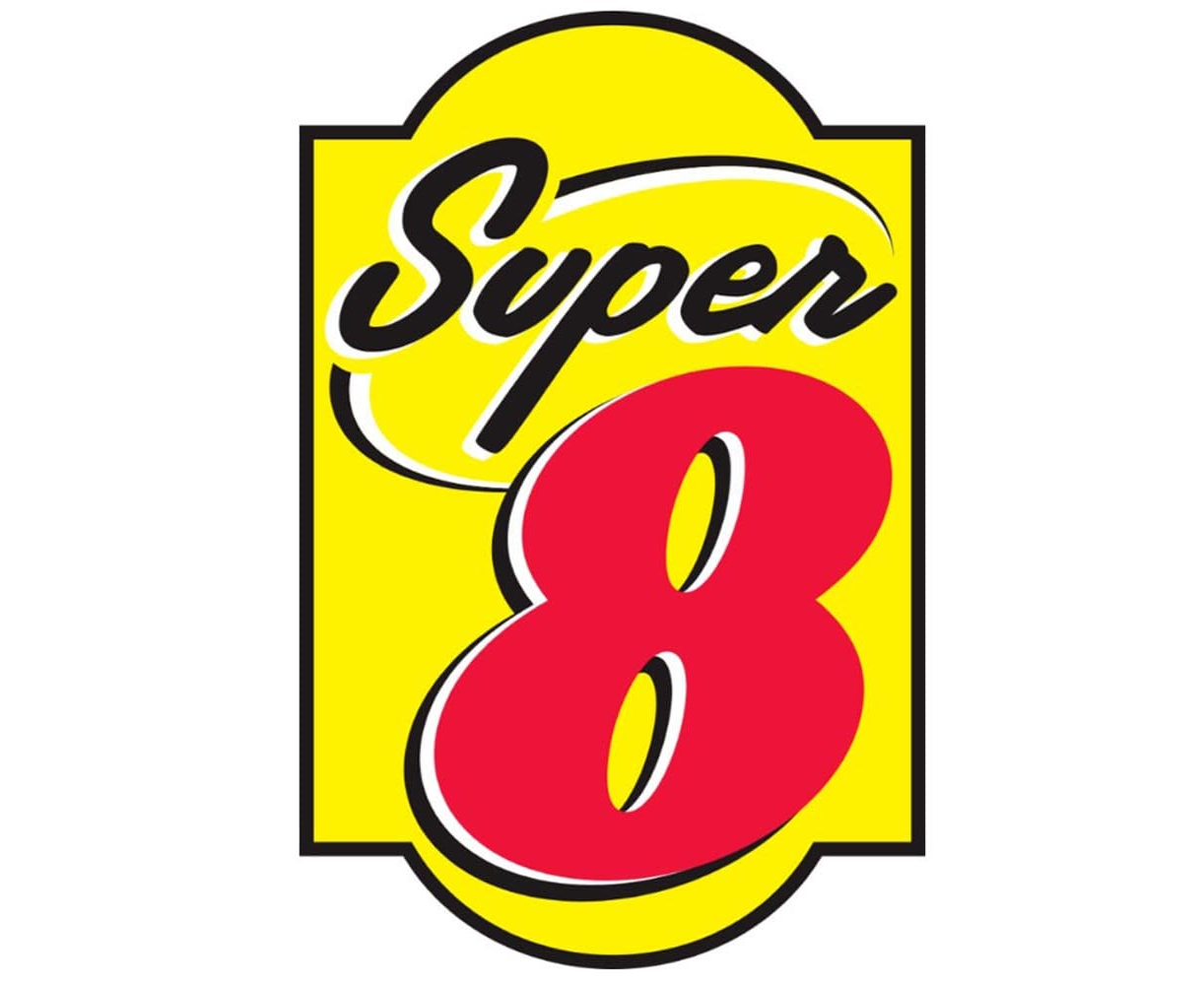 Airport: Super 8 Hotel - Portland Airport Background