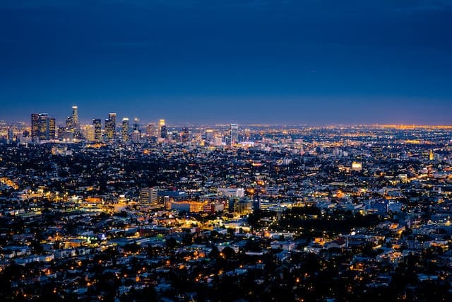 Woodland Hills Los Angeles Parking