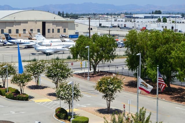 Van Nuys Los Angeles Parking